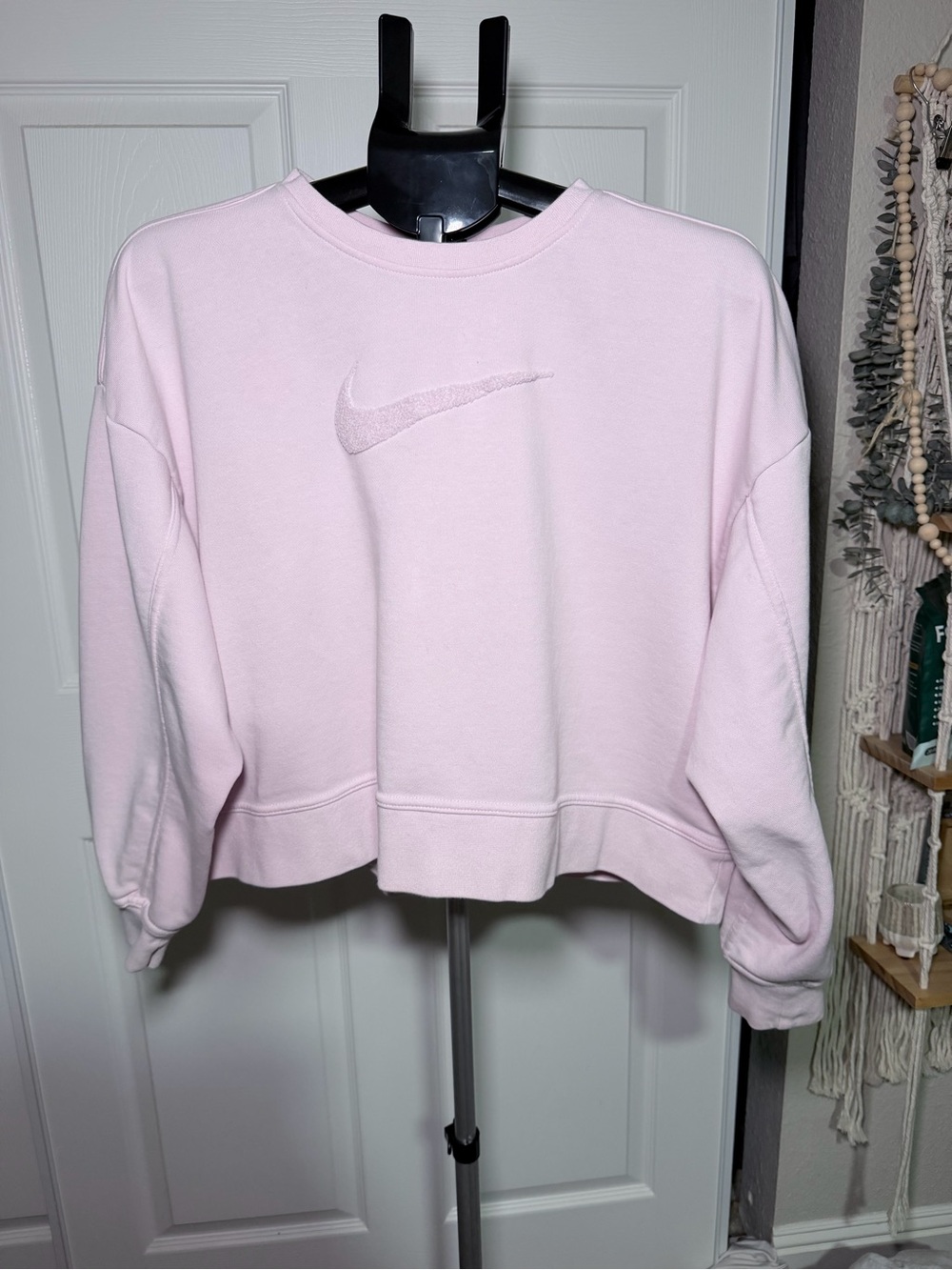 Nike Women's Pale Pink Cropped Crewneck Sweatshirt